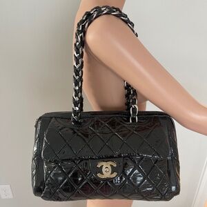 CHANEL Classic Flap Bag Purse Handbag Large Black Patent Leather EXCELLENT
